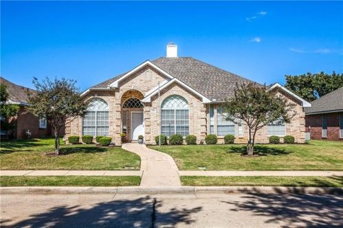 1657 Waterford Dr, Lewisville, TX 75077-2425