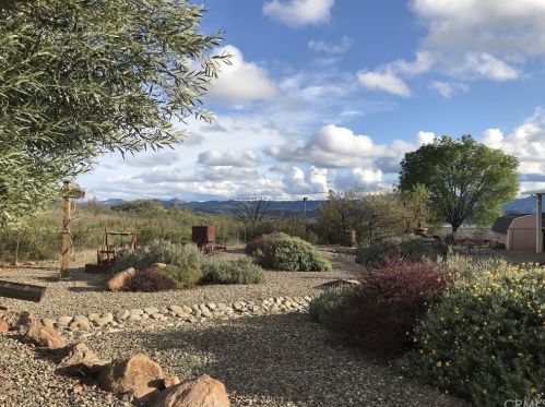 19512 Stonegate Rd, Middletown, CA 95467-8801
