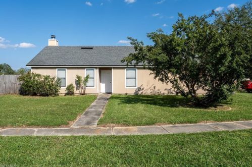 2022 Hunters Trace Cir, Middleburg FL  32068-4146 exterior