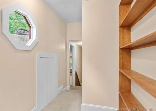 307 Berkshire Rd, Sandy Hook CT  06482-1511 exterior