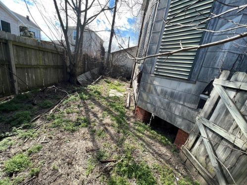 1311 37 St, Galveston TX 77550-6747 exterior