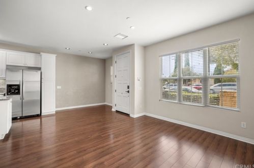 766 Olive St, Anaheim CA  92805-2733 exterior