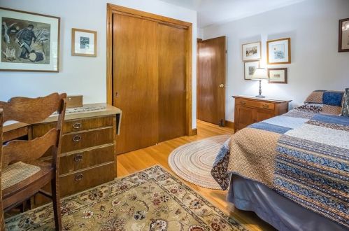 17 Barden Ln, Warren RI  02885-3607 exterior