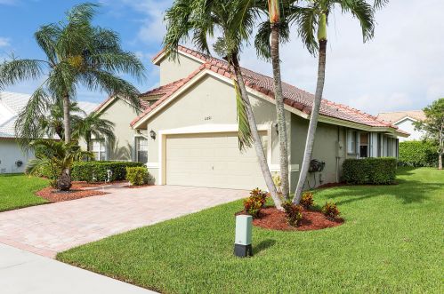 12391 Divot Dr, Boynton Beach, FL 33437-4139
