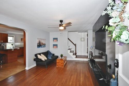211 Institute St, Pittsburgh, PA 15210-3239