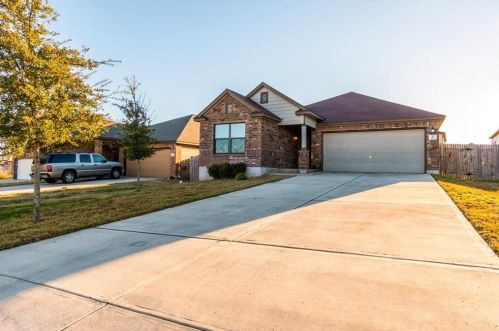 301 Rummel Dr, Uhland, TX 78640-6000