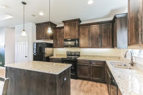 4707 Henry St, Greenville TX  75401-3021 exterior