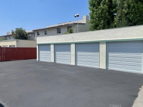 807 Chevy Chase Dr, Glendale CA 91205-3018 exterior