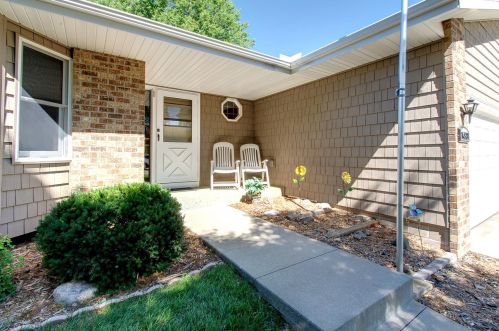 14581 Embassy Ave, Saint Paul, MN 55124-6471