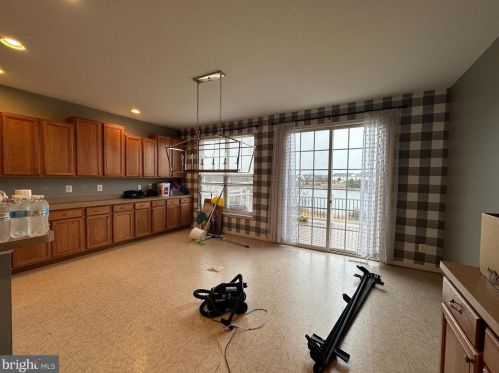 9011 Ribbon Falls Loop, Bristow VA  20136-6134 exterior