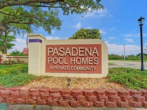 451 113th Ave, Hollywood, FL 33025-3412