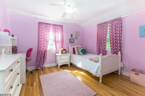 7 Potter Ct, Montclair NJ  07043-1514 exterior