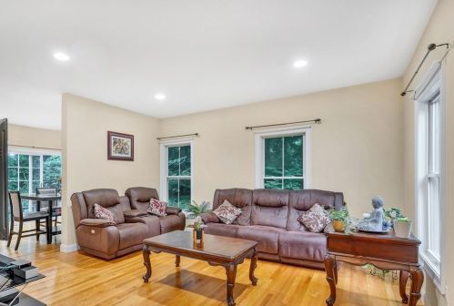 78 River St, Acton, MA 01720-4338