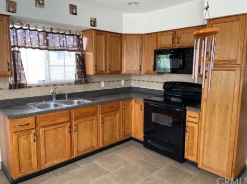 14471 Lyndon St, Garden Grove CA  92843-4638 exterior