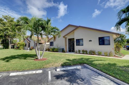 1300 29th Ave, Delray Beach, FL 33445-7696