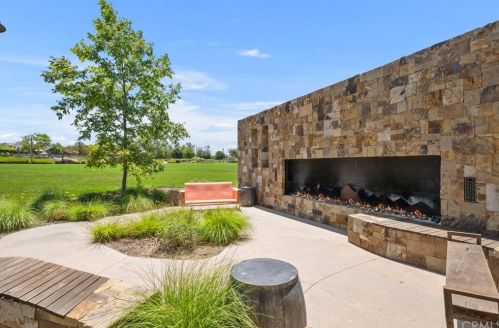 216 Compass, Irvine CA  92618-1154 exterior