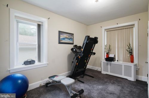 2828 Old Welsh Rd, Willow Grove PA  19090-3936 exterior