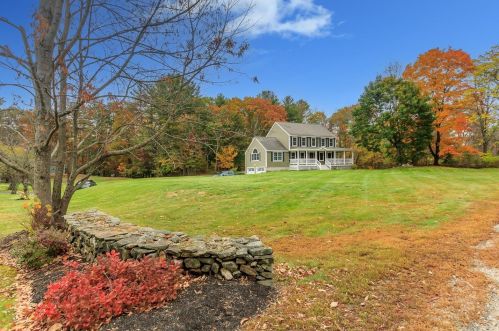 86 Haverhill Rd, Salem, NH 03079-1206