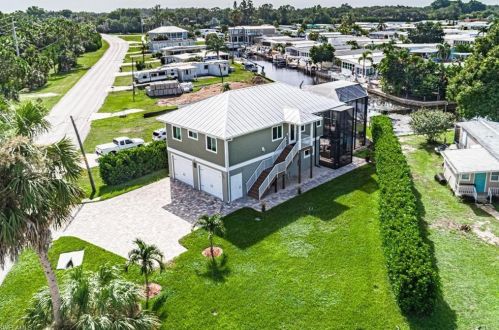 24500 Dolphin St, Bonita Springs, FL 34134-7103