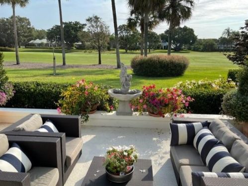 4 Country Club Cir, Boynton Beach, FL 33436-5605