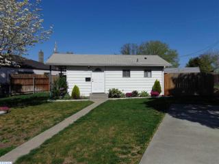 514 Wright Ave, Richland, WA 99352-3620