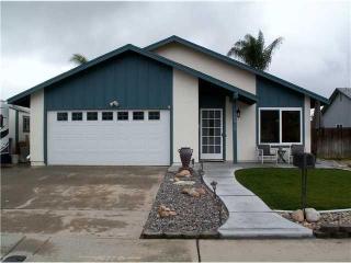 10915 Magna Ln, Lakeside, CA 92040-2234
