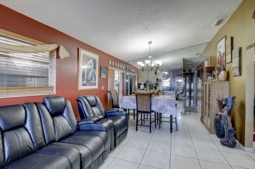 400 5th St, Hialeah, FL 33010-5327