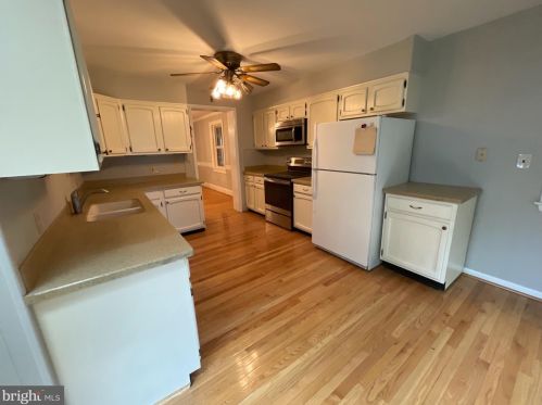 504 Church St, Charles Town WV  25414-1314 exterior