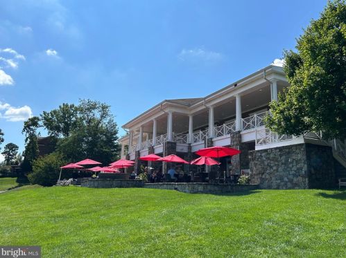 43530 Butler Pl, Leesburg VA 20176-7428 exterior