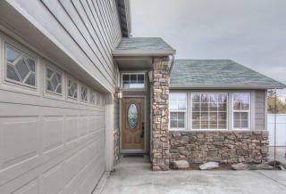 2046 27th St, Eagle Crest OR  97756-9441 exterior