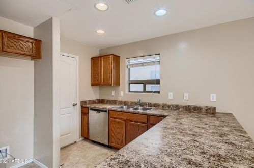 1305 Pryor Rd, San Tan Valley AZ  85140-4435 exterior