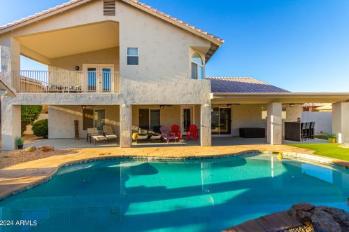 5717 Soft Wind Dr, Glendale AZ  85310-3643 exterior