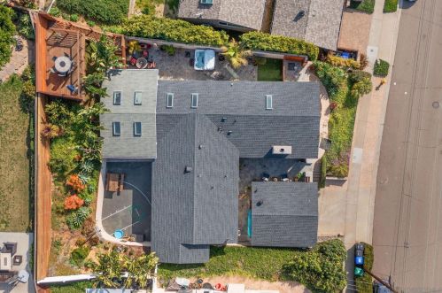 2875 Lloyd St, San Diego CA 92117-6031 exterior