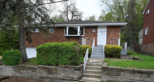 28 Lee Ave, Pittsburgh, PA 15221-4808