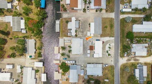 4995 Curlew Dr, Saint James City FL  33956-2826 exterior