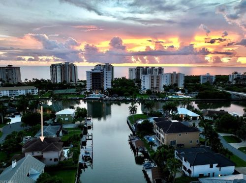 155 Heron Ave, Naples, FL 34108-2174