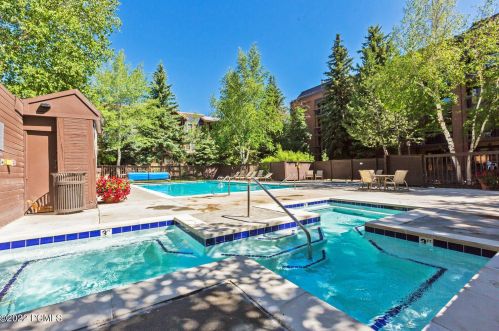 950 Park Ave, Park City UT  84060-5154 exterior