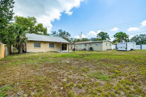 620 Boston St, Tarpon Springs, FL 34689-4102