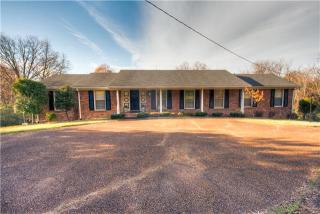 811 Sylvania Dr, Nashville, TN 37207-1314