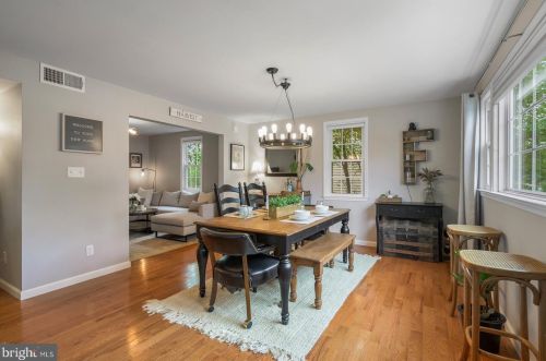 32 Alvil Rd, Wilmington, DE 19805-2030