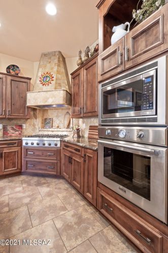 36618 Desert Sun Dr, Tucson AZ 85739-3056 exterior