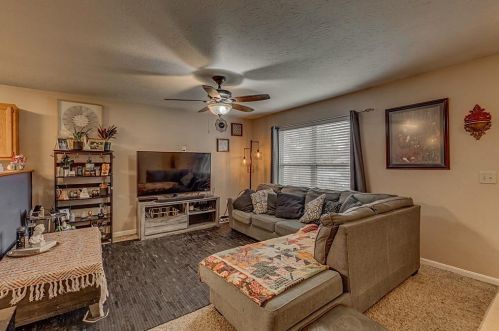 2038 Sunset View Ln, Amelia, OH 45102-2297