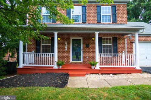 4645 Hilltop Ter, Washington, DC 20019-7837