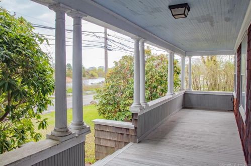 939 Stonington Rd, Stonington, CT 06378-2521
