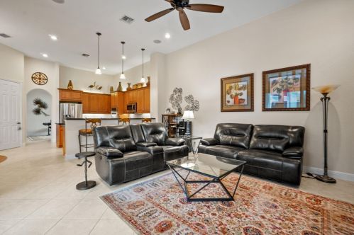 523 Squire Johns Ln, Palm City FL  34990-7824 exterior