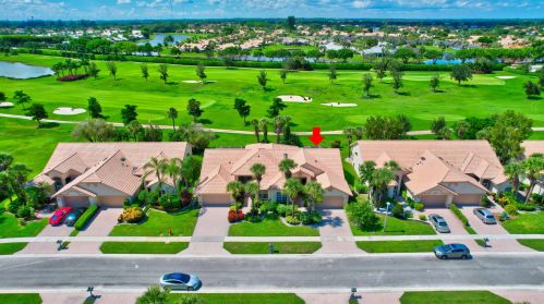 7155 Ashford Ln, Boynton Beach, FL 33472-2946