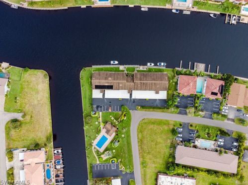 3813 11th Pl, Cape Coral, FL 33904-5125