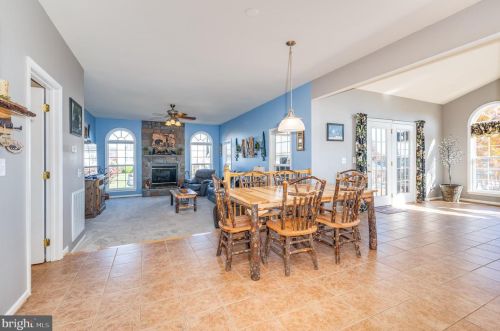 786 Spruce Hill Way, Charles Town WV  25414-4486 exterior