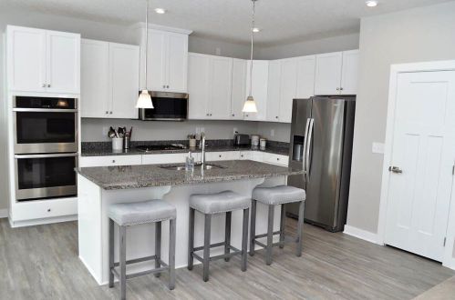 1702 Keela Dr, Pataskala OH  43062-7121 exterior