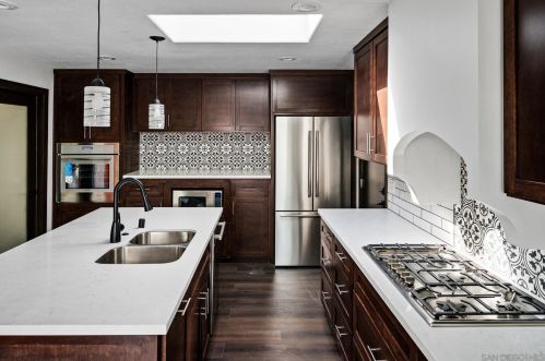 4792 Galicia Way, Oceanside CA  92056-5122 exterior